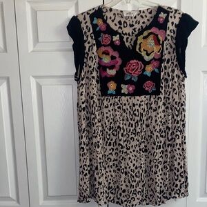 Floral Embroidered Leopard Print Sleeveless Tunic Top - Beige/Black
